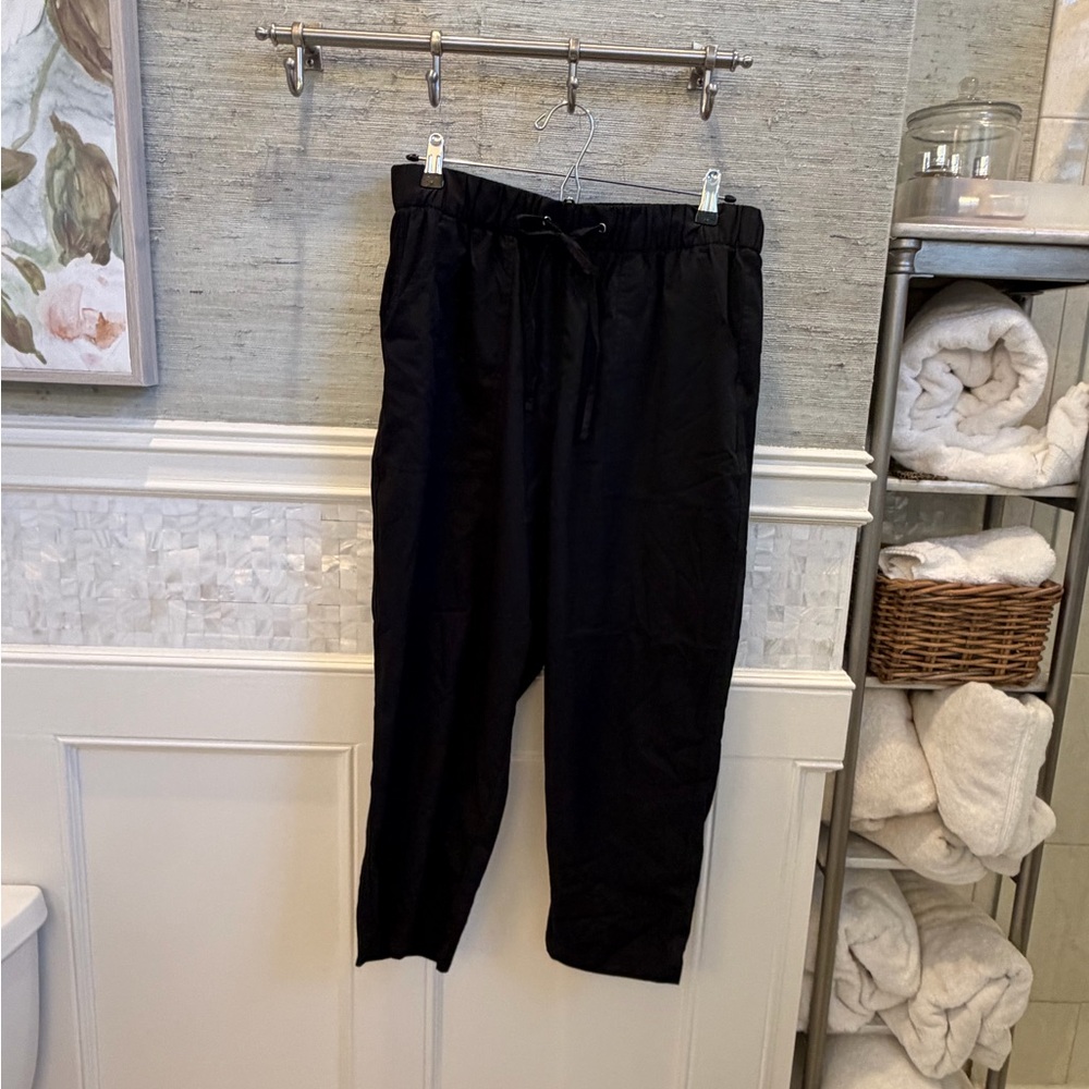 Large old navy stretchtech lightweight pants crop… - image 8